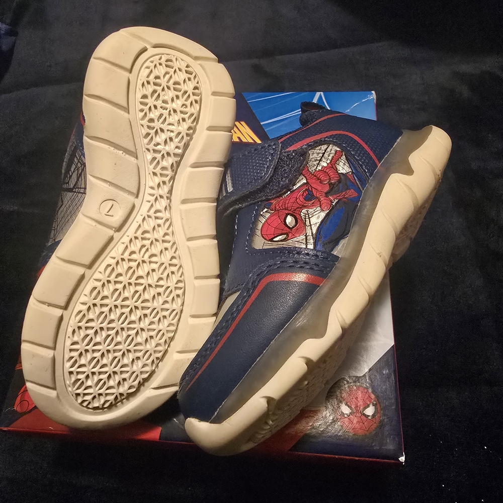Marvel Spider-Man Kids Sneakers - Blue and Red